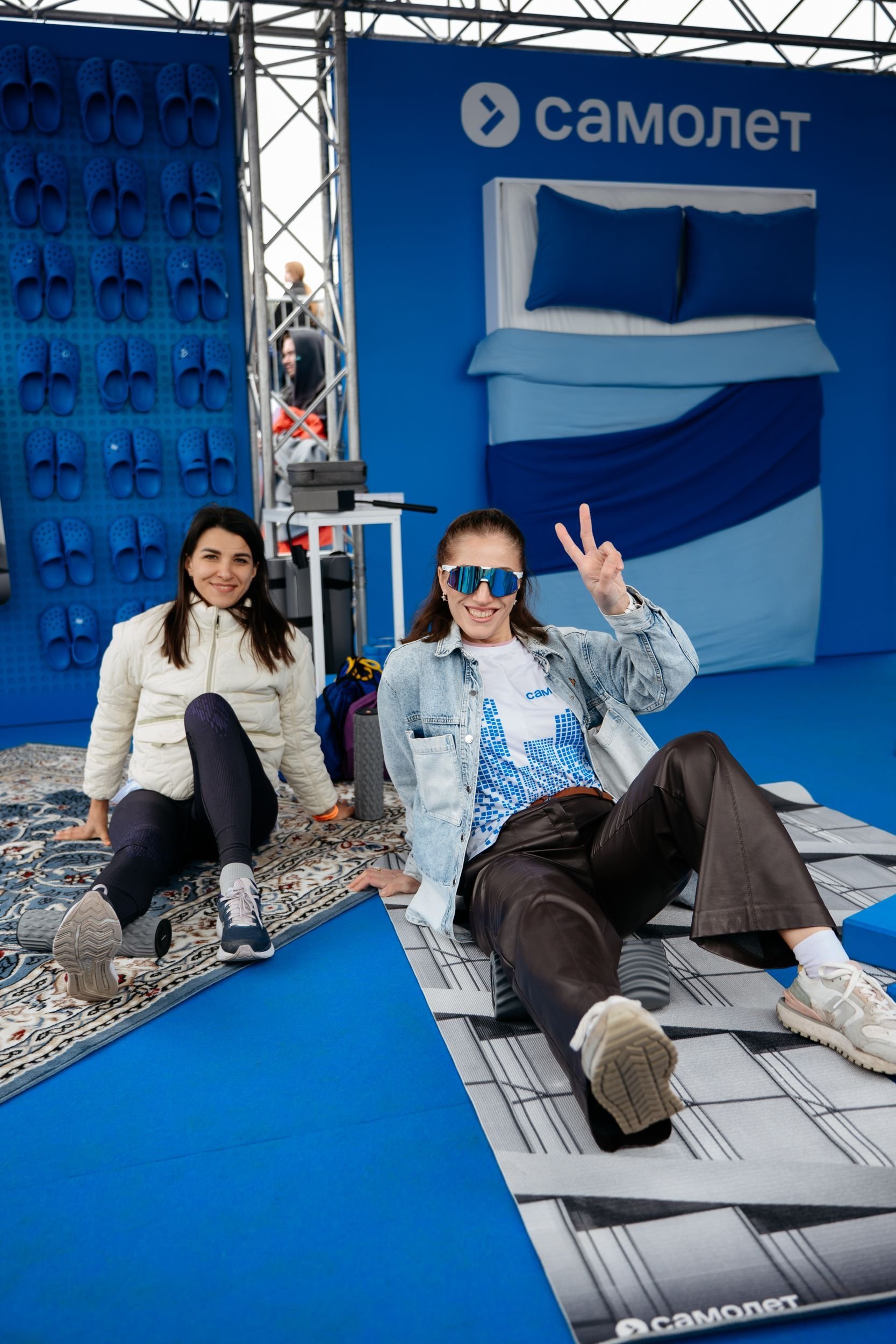 colleagues_on_the_carpet